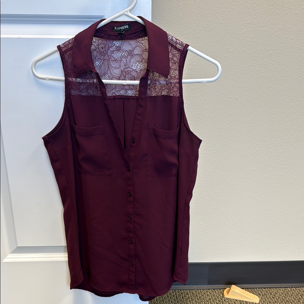 Express Lace Women's Burgundy Sleeveless Business Top
